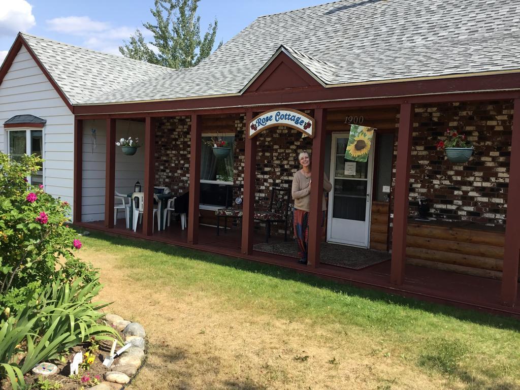 Rose Cottage Bed & Breakfast Valemount Dış mekan fotoğraf